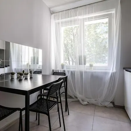 Close-golden - One Bedroom - Rynek Square&widok 아파트